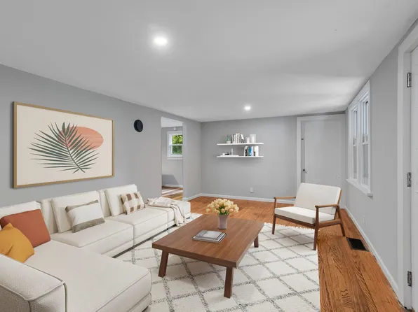 1902 Heath Ave, Madison, WI 53704