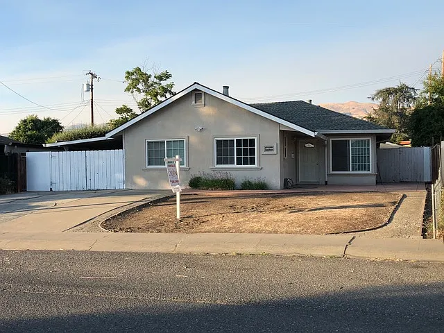 10346 Lochner Dr photo 1