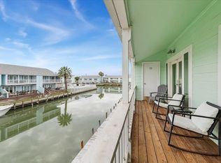 610 Lauderdale Dr Unit 610, Rockport, TX 78382