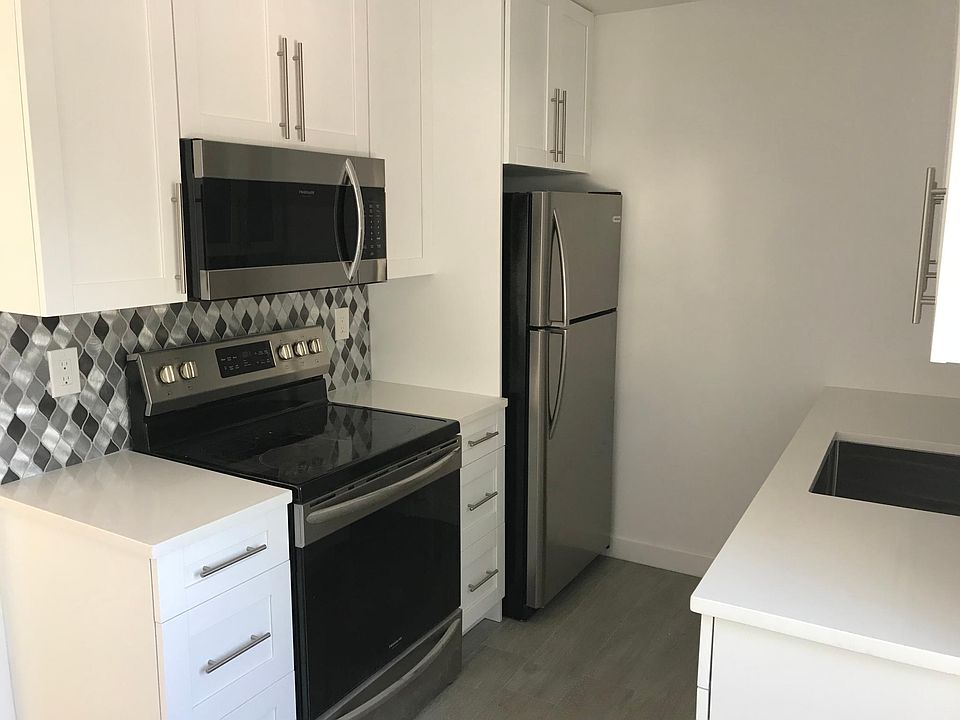 1st image of 801 NE 28th St APT 102