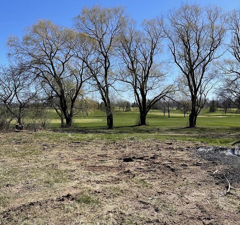 3319 W Mequon Rd Mequon WI Zillow