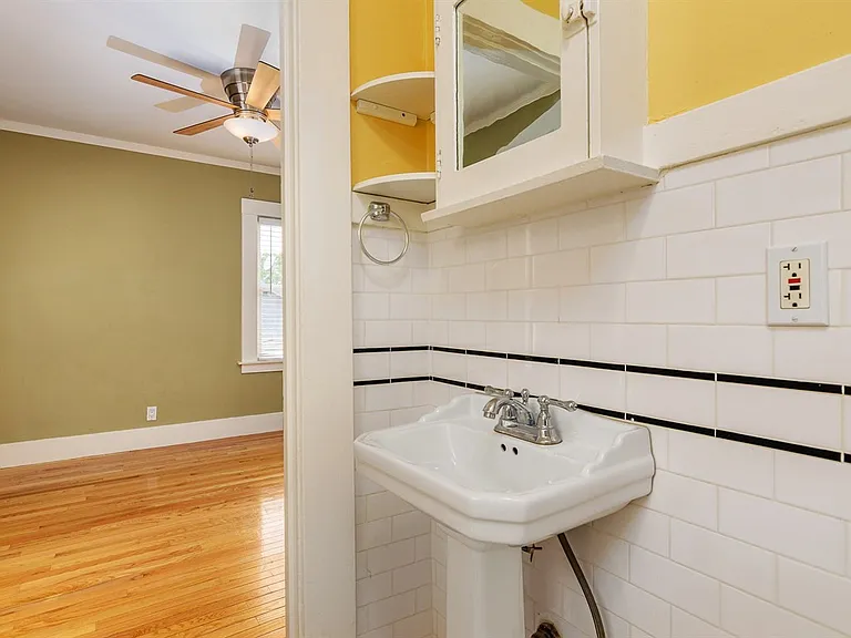 517 Butte St — Photo 13