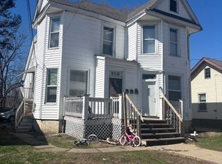708 N Lee St, Bloomington, IL
