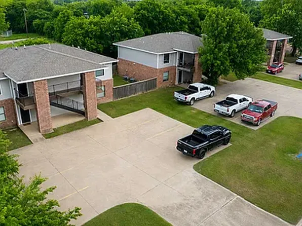 892 W Vanderbilt St #1A, Stephenville, TX 76401
