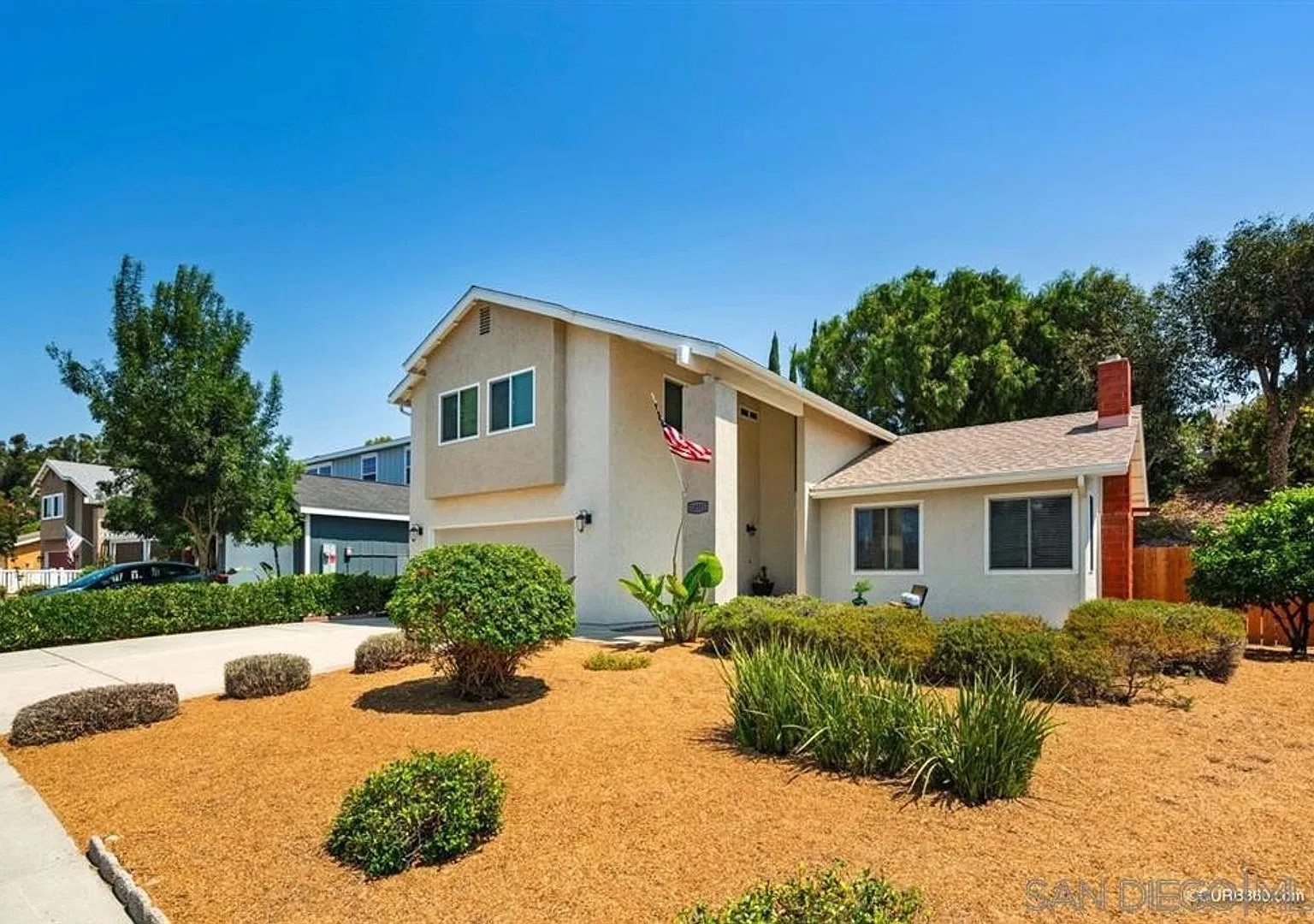 Cadwell Rd - Live Next To Santee Lake In A Beautifully Renovated 4 Bd / 2.5 Ba House W/ Cool Lake... — Photo 2