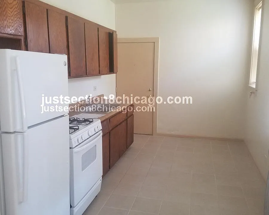 6228 S Eberhart Ave #2