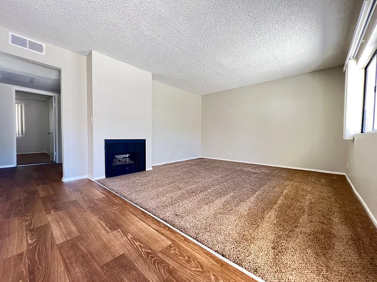 17740 Scherzinger Ln — Photo 6