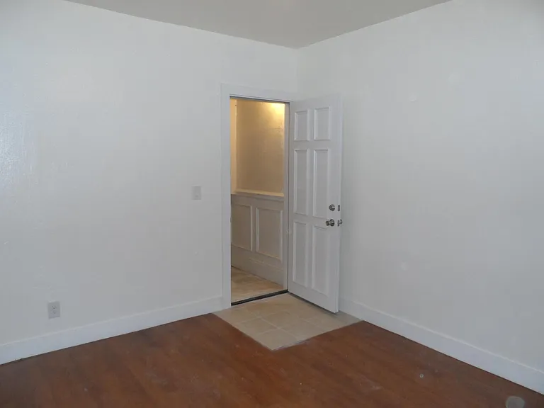 415 18th St #7 — Photo 7