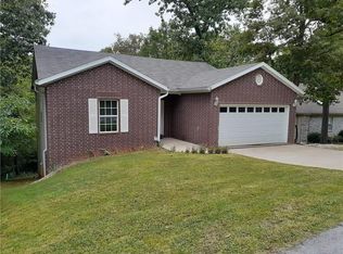 28 Leicester Dr, Bella Vista, AR 72714