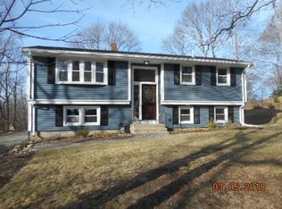 26 Ledge Hill Rd, Weymouth, MA 02188