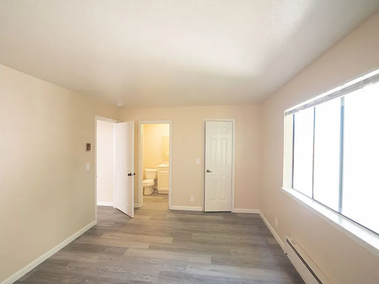 Beacon Hill Apartments — Photo 10