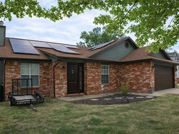 3807 W Locust St, Rogers, AR 72756