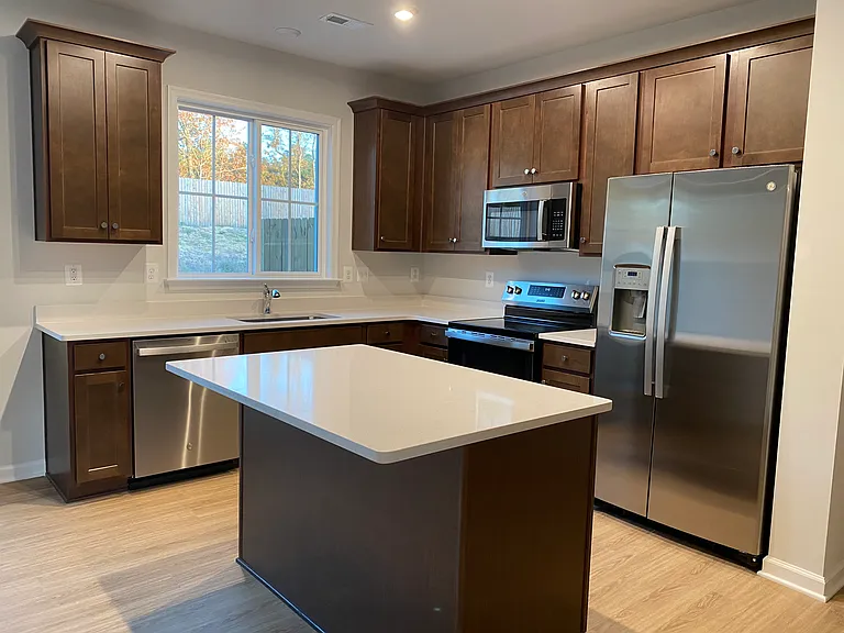 Kitchen & Island