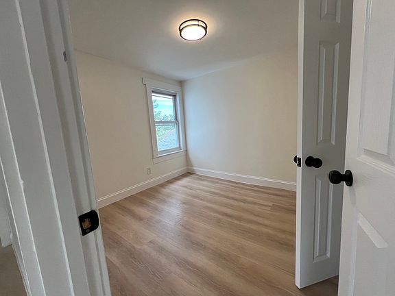 5th image of 147 Market St #2
