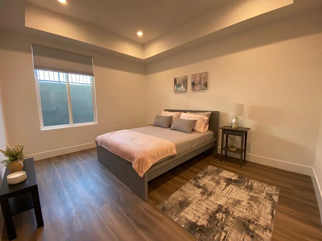14660 Whittier Blvd — Photo 2