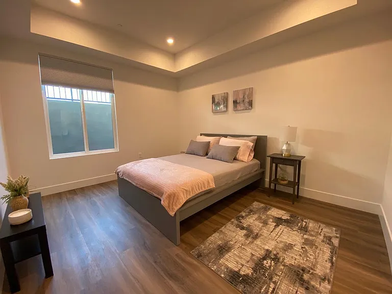 14660 Whittier Blvd — Photo 2