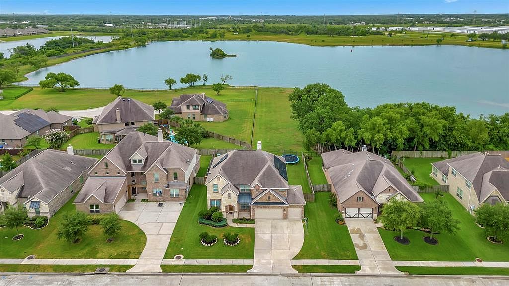 2982 Holbrook Valley Ln, League City, TX 77573 MLS 74181563 Zillow