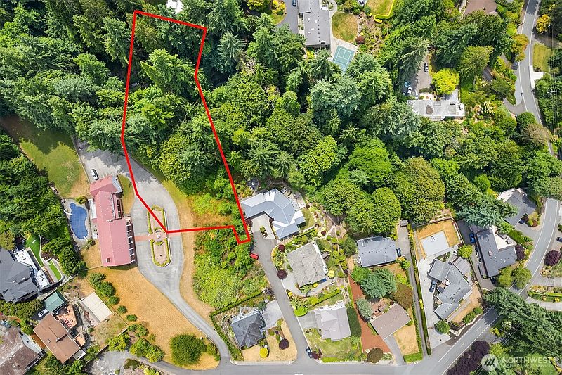 3rd image of 8036 Cyrus Place