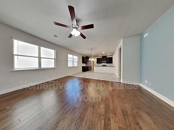 4th image of 1417 Green Leaf Dr
