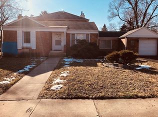 8322 N Caldwell Ave, Niles, IL