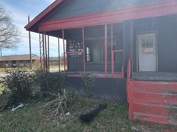 4th image of 19 Landers St
