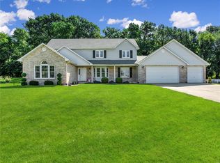 615 Rockhampton Dr, Columbia, IL 62236
