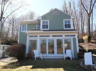 315 Bennetts Farm Rd, Ridgefield, CT 06877