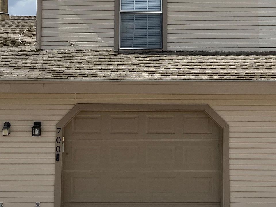 1st image of 700 W Millen Dr