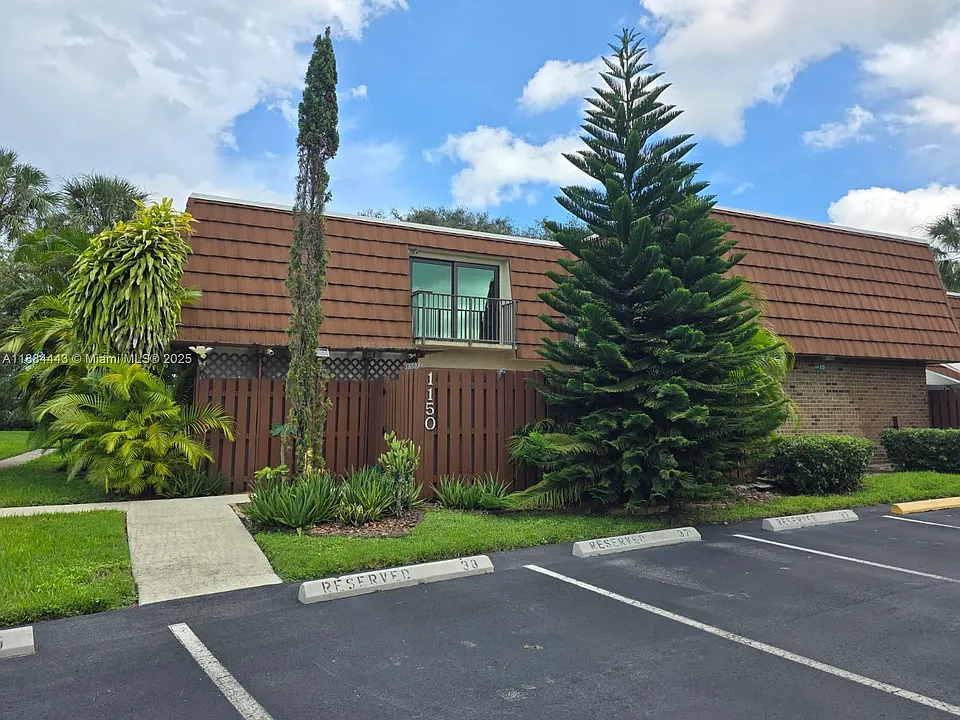 1150 SW 118th Ter