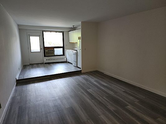 5th image of 6155 98th St APT 2N