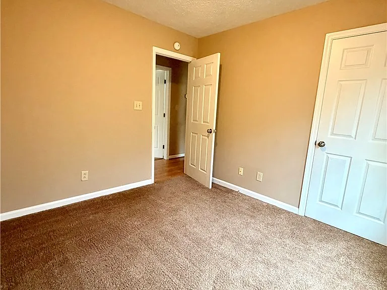 1018 Brisson Rd — Photo 11