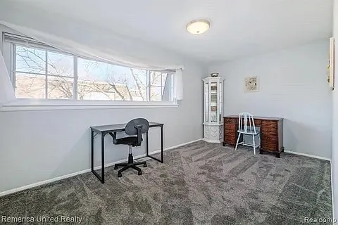 527 Longshore Dr #B — Photo 9