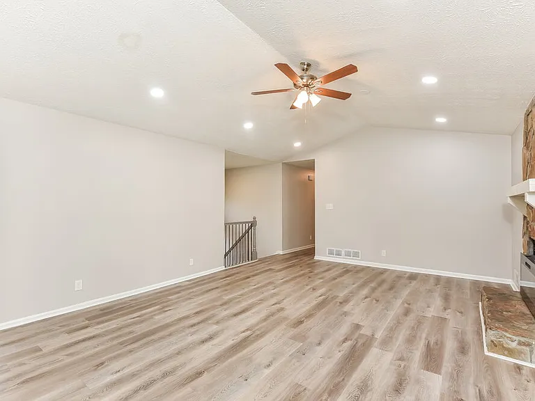 2145 Atkinson Ln — Photo 4