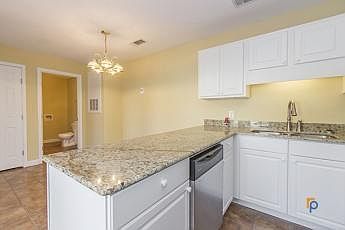 4th image of 1224 29th St APT K42
