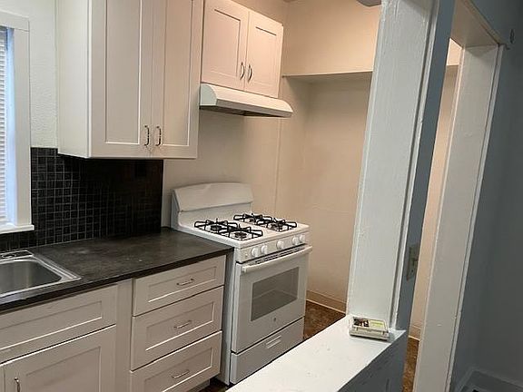 5th image of 2439 Rio Linda Blvd