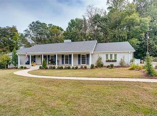 216 N Wendover Rd, Charlotte, NC 28211