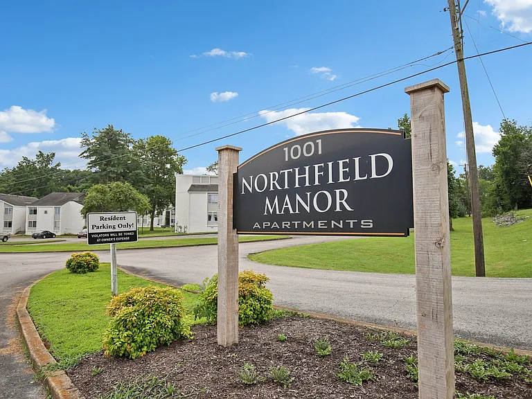 Northfield Manor Apartments — Photo 32