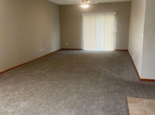 7312-7392 Rolling Hills Ln #K-7312-2, Machesney Park, IL 61115
