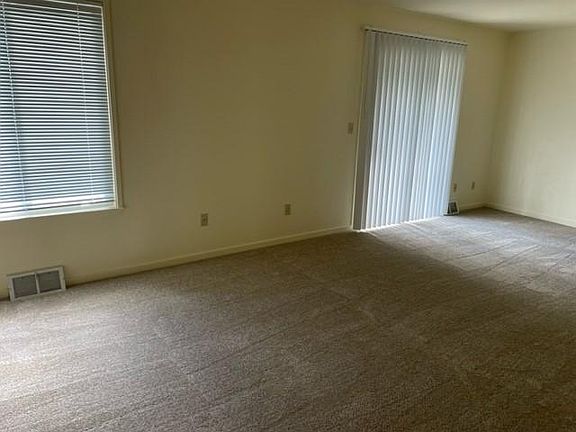 2nd image of 5979 Bunchberry Ct Unit 2