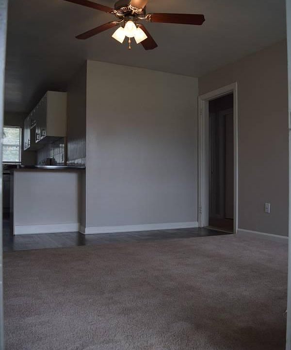 2nd image of 1541 16th St N #114