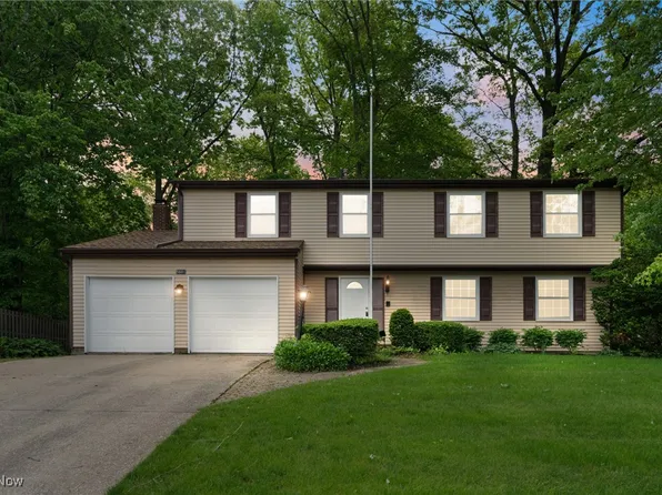 5601 Sunset Dr, Hudson, OH 44236
