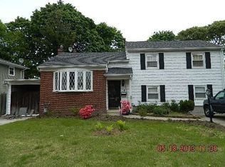 4 Denton Pl, Roosevelt, NY 11575