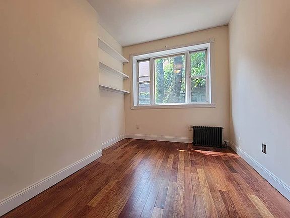 3rd image of 108 Charles St #1Z