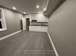 1576 Bloor St W #2, Toronto, ON M6P 1A4