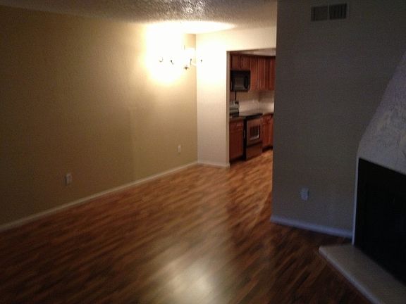 3rd image of 3002 N 70th St Unit 119