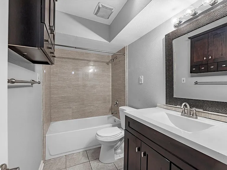 2647 Marilee Ln — Photo 21
