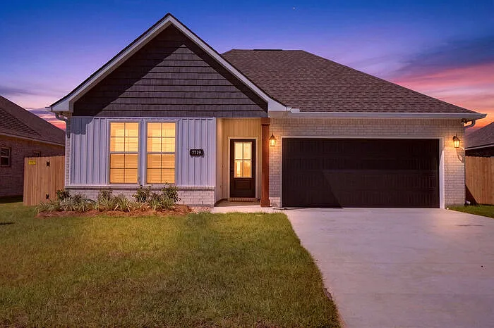 7719 Claymont Cir