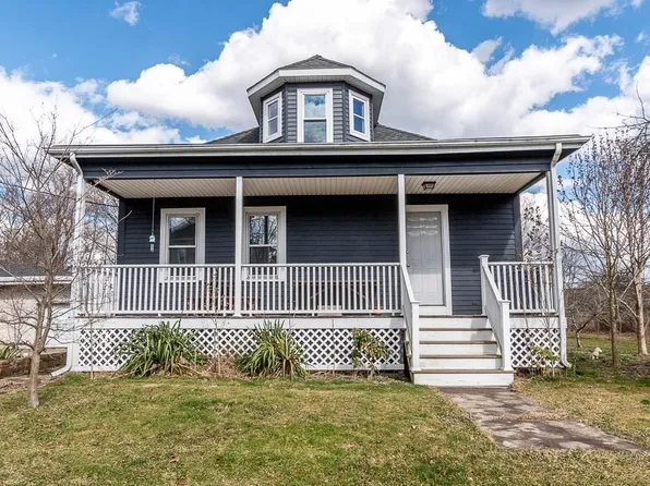 30 Sanger St, Bridgewater, MA 02324