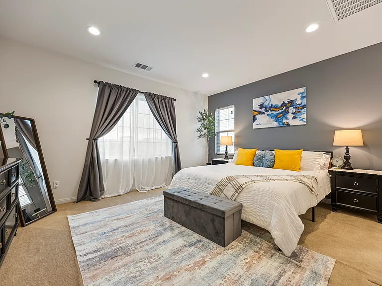 3204 E Painted Crescent St — Photo 40