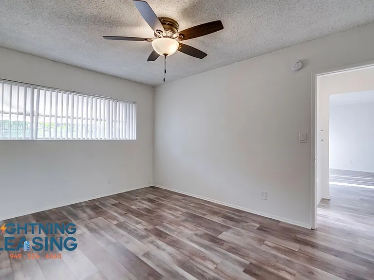5415 Corteen Pl #11 — Photo 15